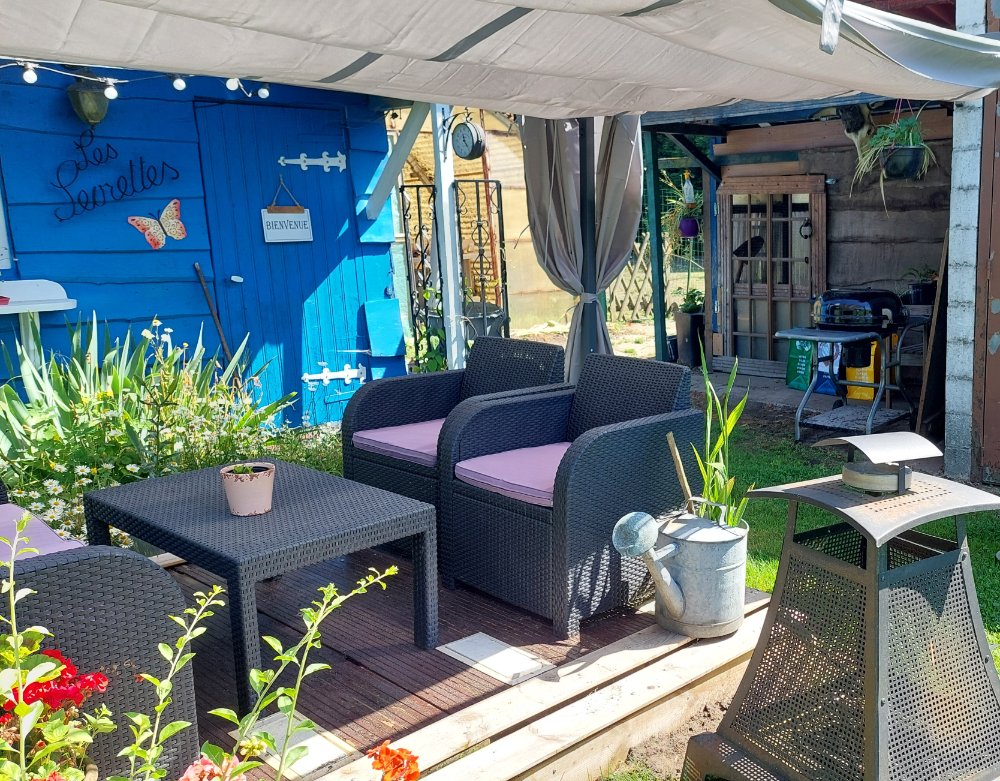 Aire camping-car  Vieux-Cond (59690) - Photo 1